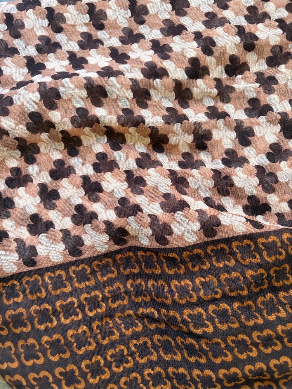 Luxurious Fall Brown Clover Lightweight Old Money Style Infinity Scarf